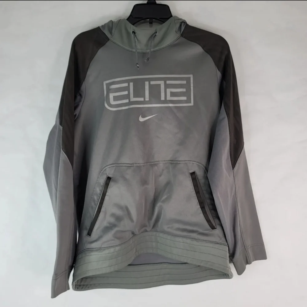 Nike Men's Elite Therma-Fit Basketball Pull-Over Hoodie‎ Size Small 684168-037